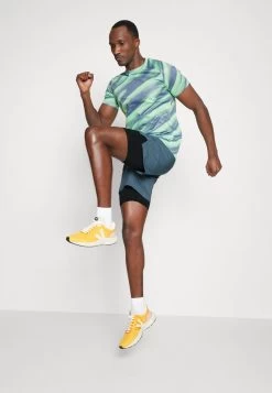 Mizuno CORE - Kurze Sporthose - China Blue -Mizuno 0b91120e7920497eb853903549526542