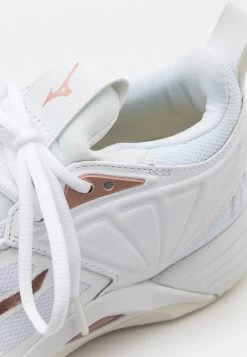 Mizuno WAVE MOMENTUM 2 - Volleyballschuh - White/rose/snowwhite -Mizuno a4b3c8aea11b4127a9e4412c1cb8e5a3